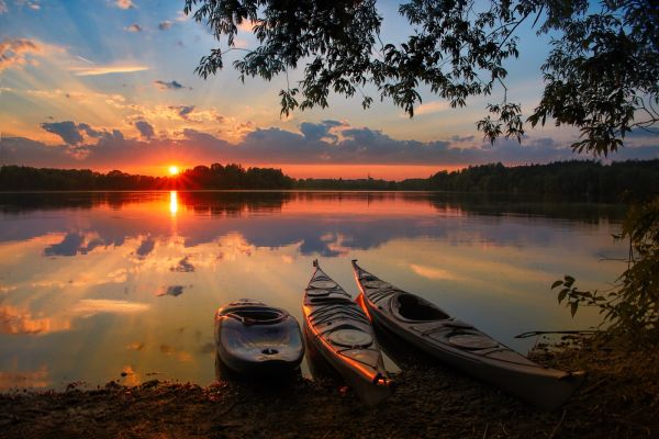 Sonnenuntergang am Abtsdorfer See mit Booten - © Manfred Fiedler