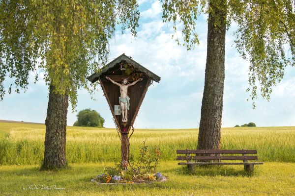 Wegkreuz am Kapellenweg zwischen Moosham und Oberheining